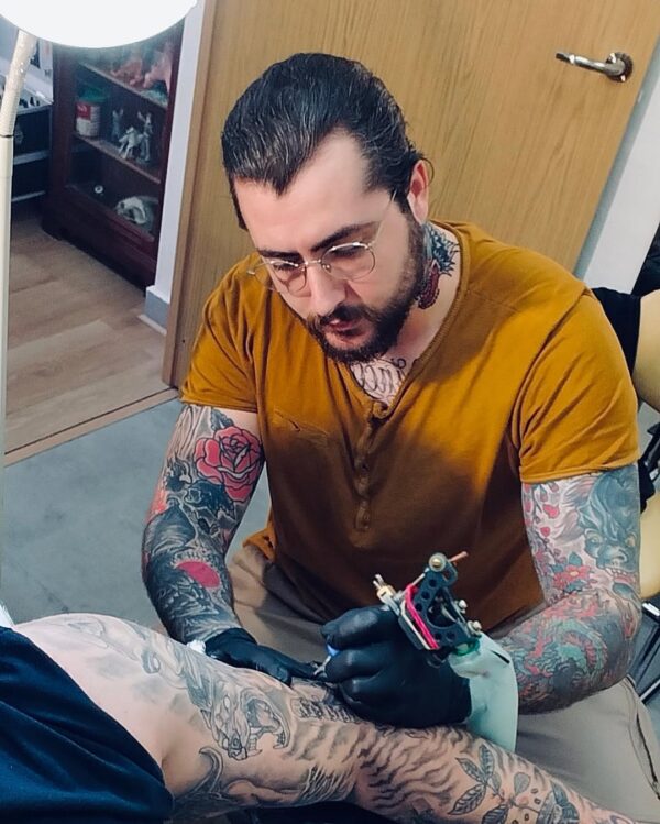 Sesión de tatuaje