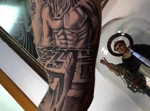 El laberinto del minotauro curado y santificado.🎠👁🙏#laberintodelminotauro #healedtattoo #blac